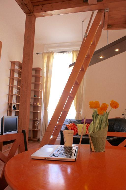 Lux Apartman Apartamento Budapest Exterior foto