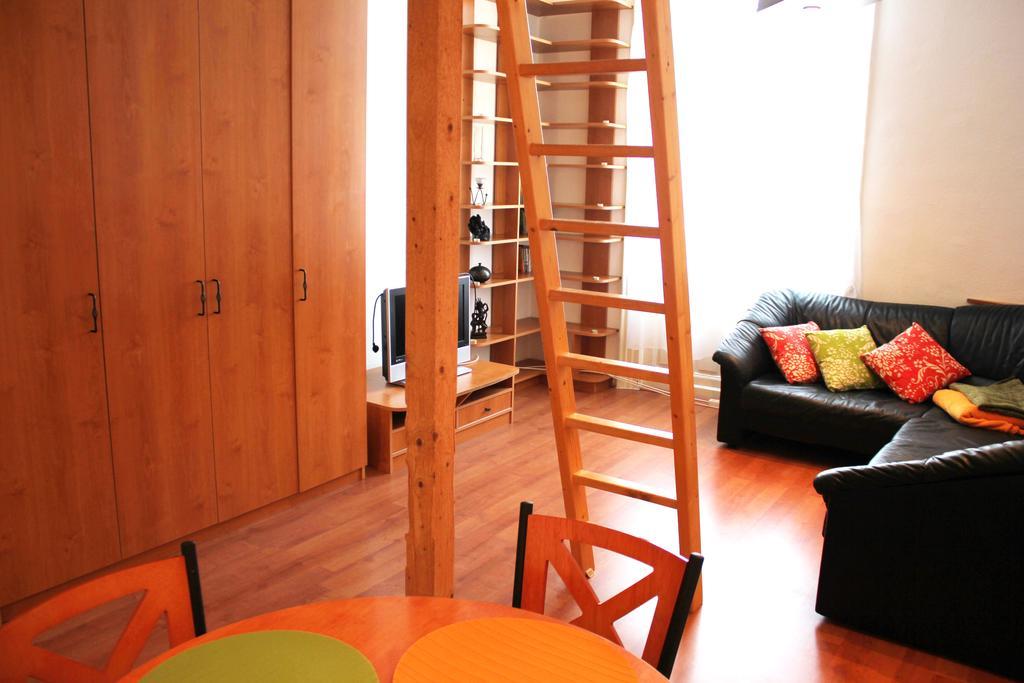 Lux Apartman Apartamento Budapest Exterior foto